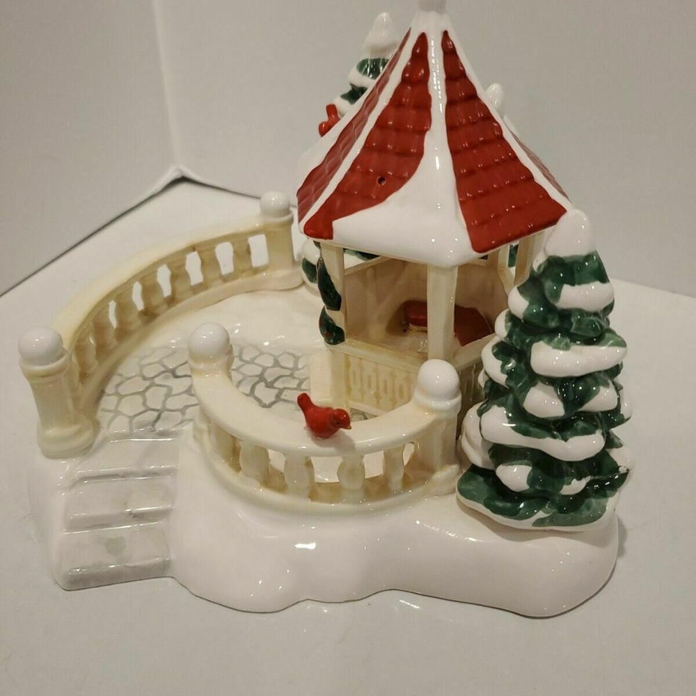 RETIRED Vintage Department 56 Original Snow Village Gazebo 1989...#5146-2